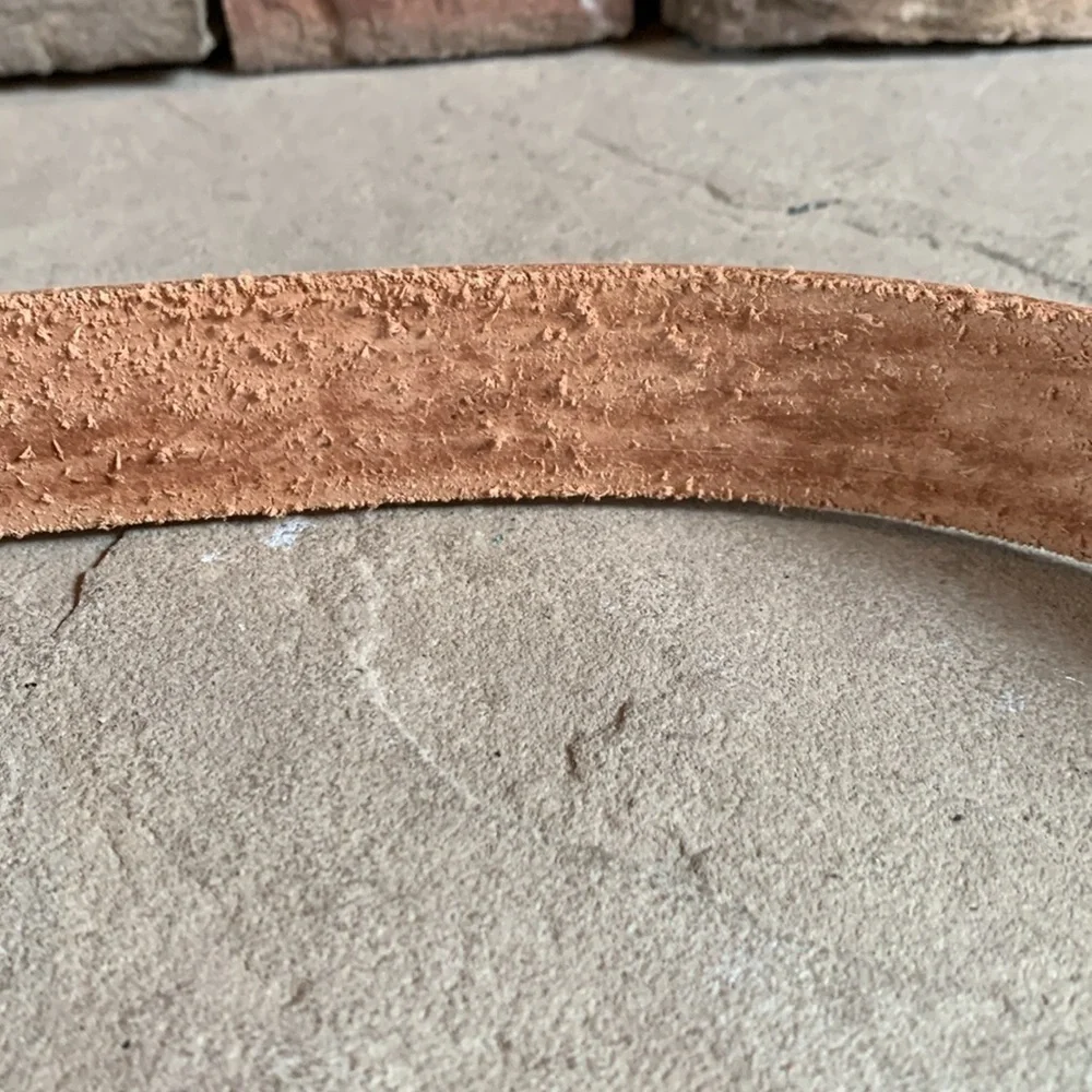 Tan tooled leather western/cowgirl belt